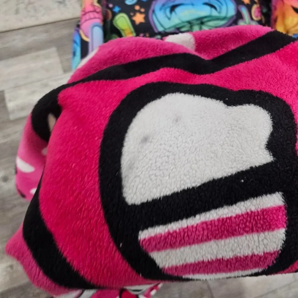 2015 hello kitty fleece polka dot pink blanket
